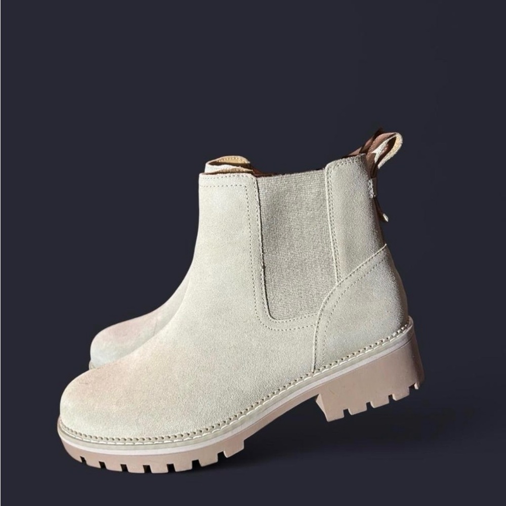 Women's Beige Suede Ankle Boots